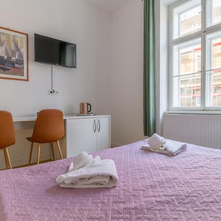 Niva rooms&studio apartment Zagreb Buitenkant foto