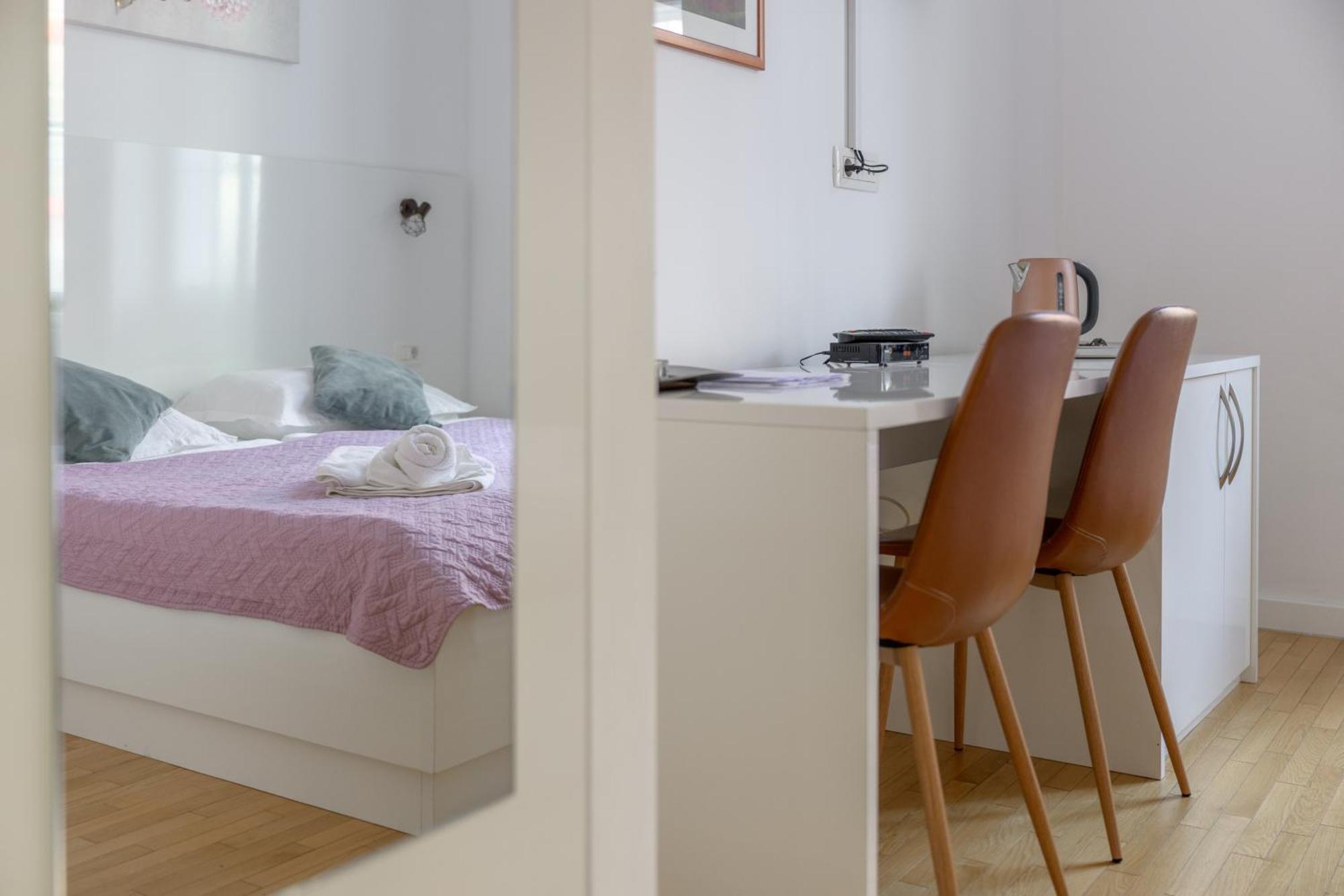 Niva rooms&studio apartment Zagreb Buitenkant foto