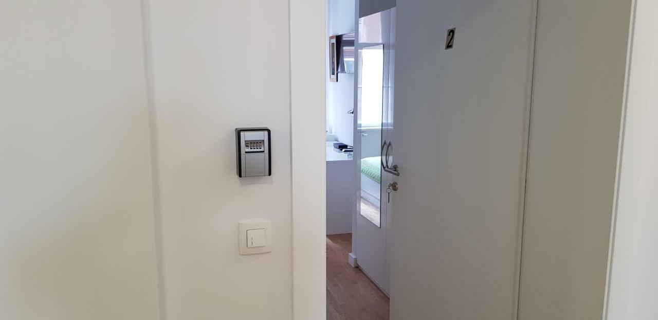 Niva rooms&studio apartment Zagreb Buitenkant foto