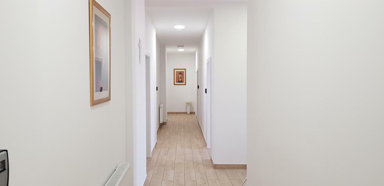 Niva rooms&studio apartment Zagreb Buitenkant foto